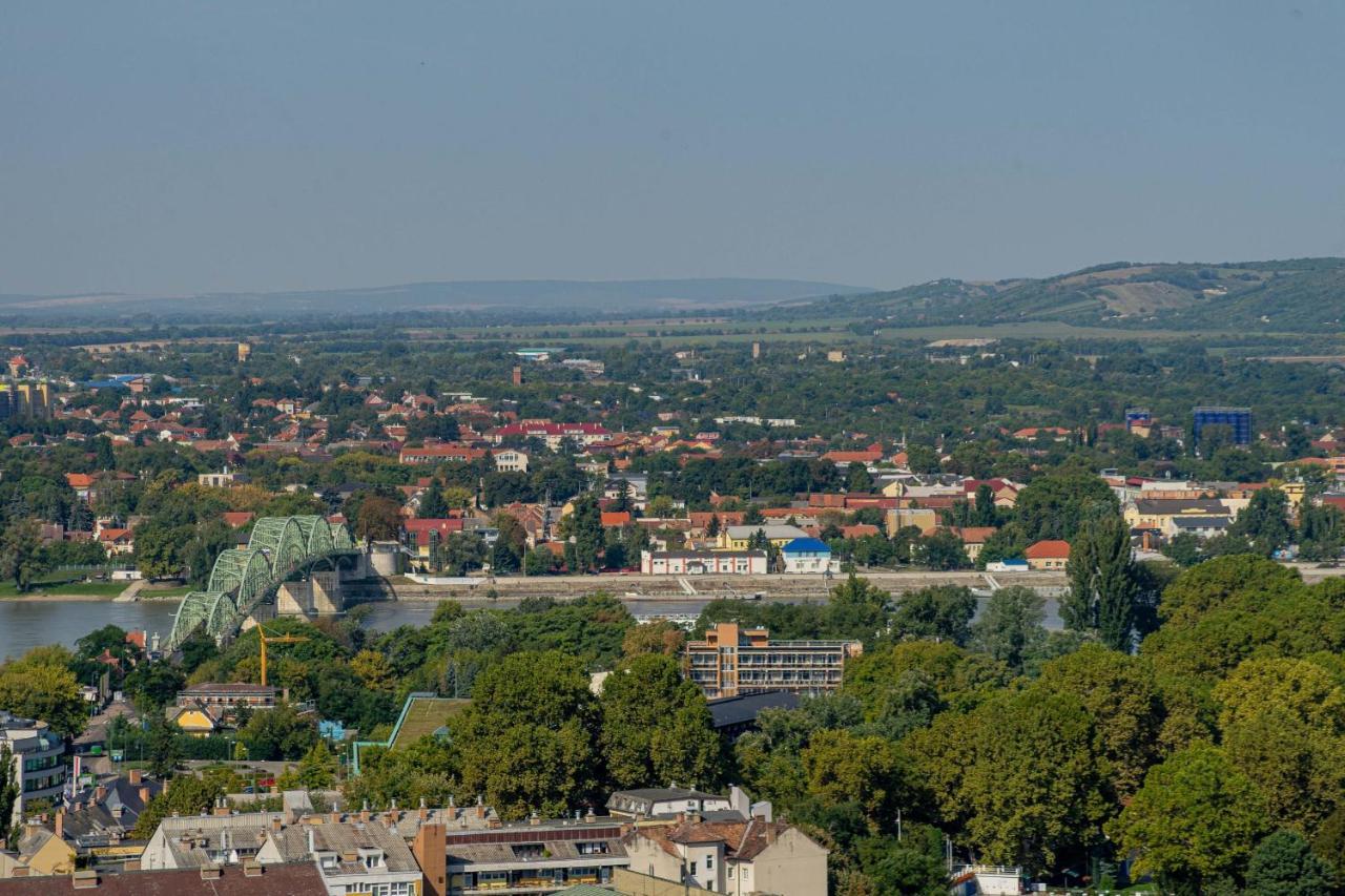 Panoráma Apartmanház Esztergom Esterno foto