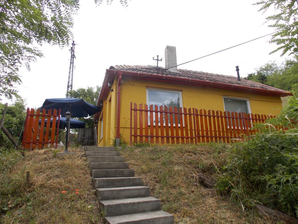 Panoráma Apartmanház Esztergom Camera foto